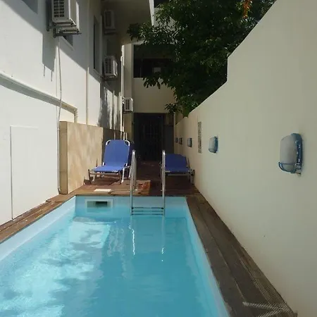 Indigo Hotel 3*